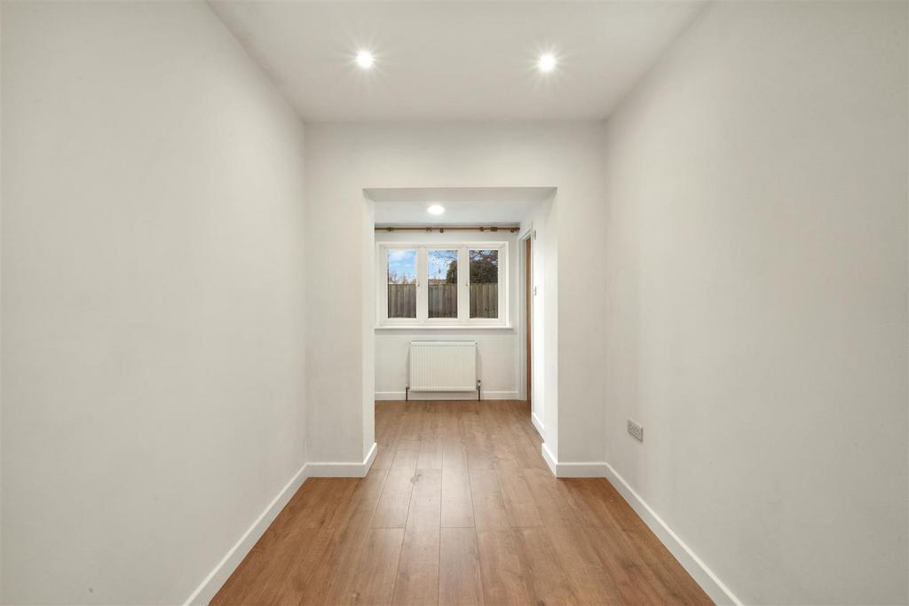 102 Rugby Avenue - ZO1 Prpl4kx4nbnc OXx J5.jpg