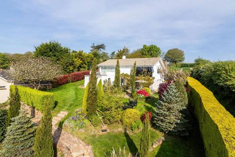 6 bedroom detached house for sale, Thornwood