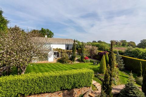 6 bedroom detached house for sale, Thornwood