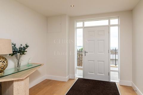 4 bedroom flat for sale, High Street Townhouse