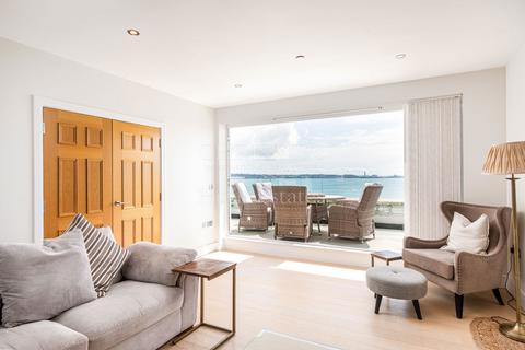 4 bedroom flat for sale, High Street Townhouse