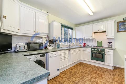 House share to rent, Norbury Avenue, Thornton Heath, CR7 8AD