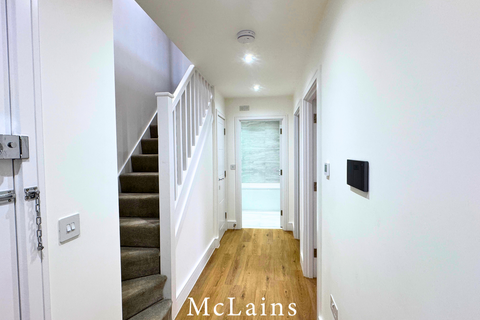 2 bedroom flat to rent, 2-Bed Flat on Seymour Ave, Luton, Bedfordshire, LU1