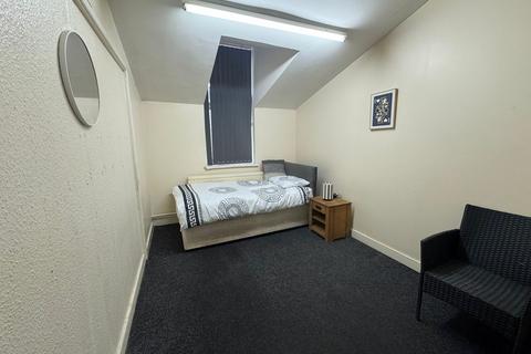 undefined, Room Available Close to Birmingham City Centre, Balsall Heath, B12