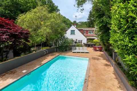 4 bedroom detached house for sale, Rose Cottage