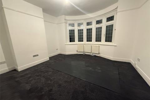 3 bedroom detached house to rent, Cobden Crescent, Southampton, Hampshire, SO18