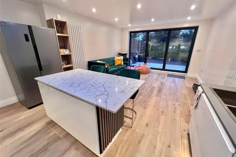 undefined, Whittington Road, London, N22