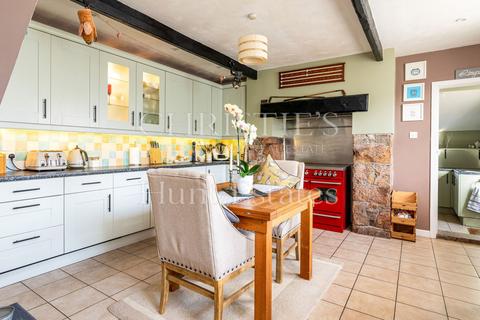 4 bedroom detached house for sale, Le Hurel Cottage