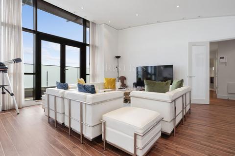 2 bedroom flat for sale, B616 Millais House