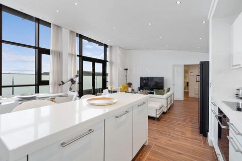 2 bedroom flat for sale, B616 Millais House
