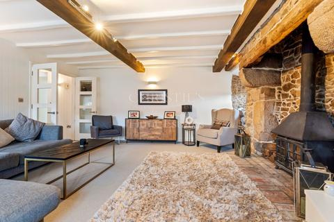4 bedroom semi-detached house for sale, 2 Vallambrosa