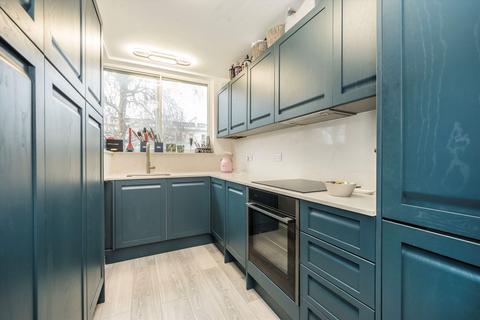 2 bedroom flat to rent, Porchester Square, London W2