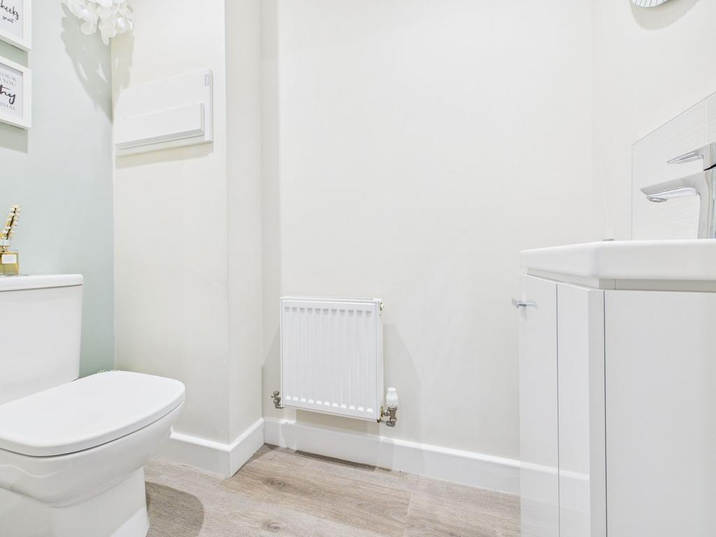 Cloakroom/WC