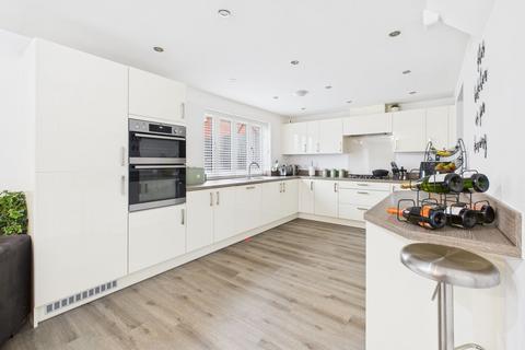 4 bedroom detached house for sale, Dunnock Drive, Stapleford, Nottingham