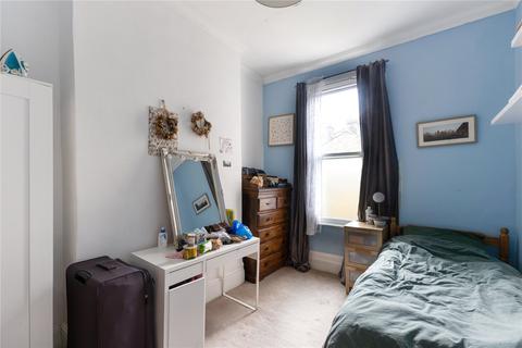 undefined, Poole Road, London, E9