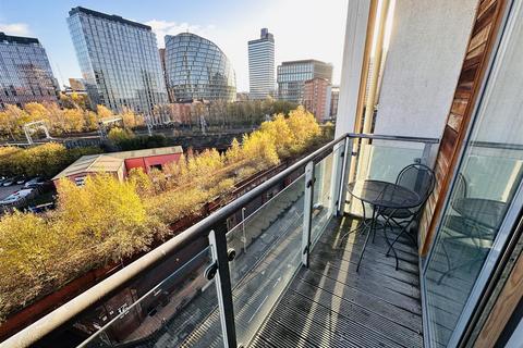 2 bedroom apartment to rent, Hornbeam Way, Manchester