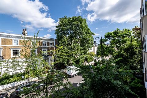 2 bedroom apartment to rent, Chepstow Villas, W11
