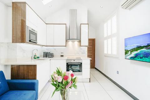 1 bedroom apartment to rent, Gloucester Place W1U
