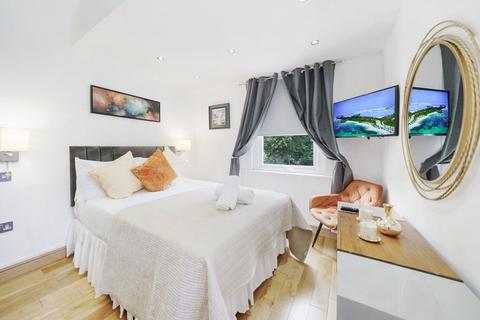 1 bedroom apartment to rent, Gloucester Place W1U