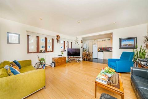 undefined, Sceptre Road, London E2