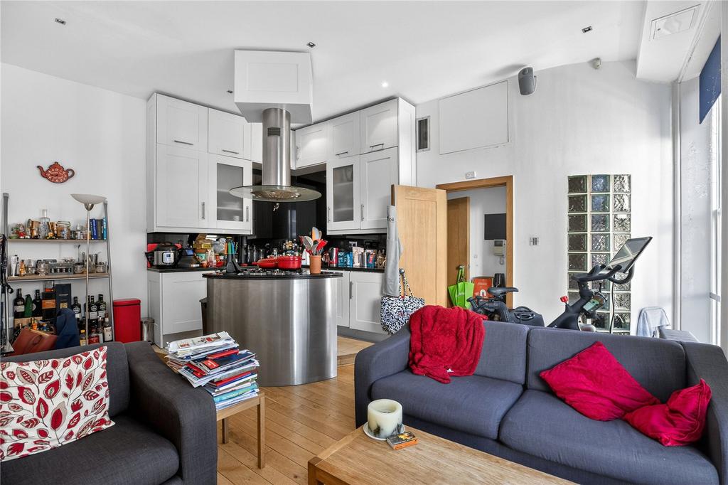 Reception/Kitchen
