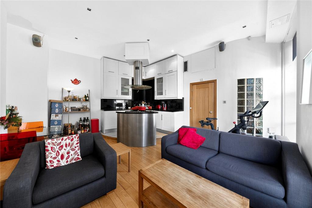 Reception/Kitchen