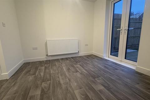 3 bedroom property to rent, Moxon Road, Coventry