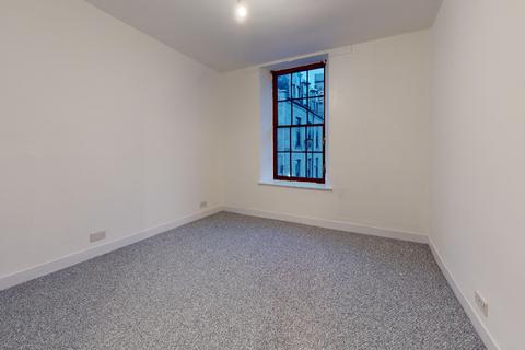2 bedroom flat to rent, St Marys Place, City Centre, Aberdeen, AB11