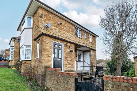 2 bedroom maisonette for sale, High Wycombe,  Buckinghamshire,  HP12