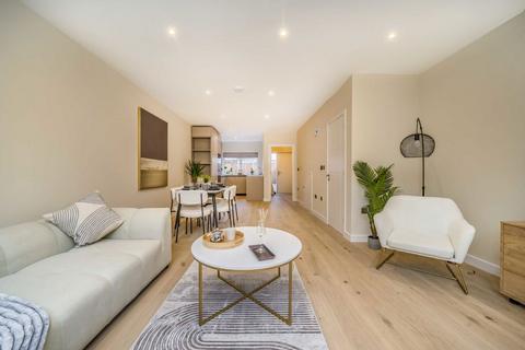 undefined, Warwick Road, London W5