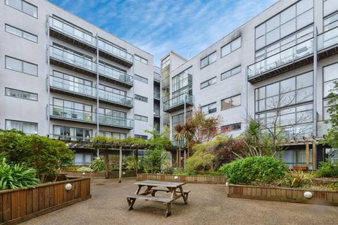 Varcoe Road, London SE16