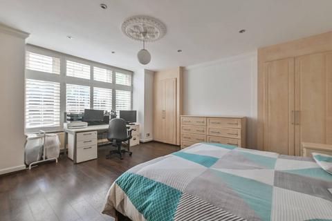 undefined, Portland Rise, Finsbury Park, London, N4