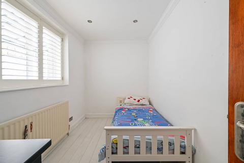 undefined, Portland Rise, Finsbury Park, London, N4
