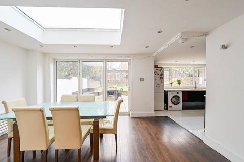 undefined, Portland Rise, Finsbury Park, London, N4