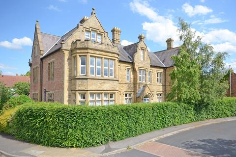 2 bedroom flat to rent, Ashtree House, Frazer Court, York, YO30