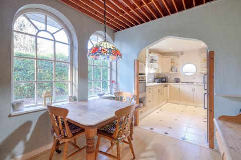 4 bedroom detached house for sale, Dickens Heath Road, Shirley, B90