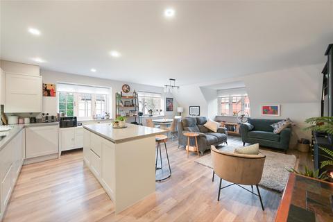 2 bedroom apartment for sale, Chequers Lane, Walton On The Hill, Tadworth