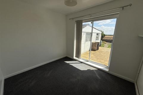 2 bedroom bungalow to rent, Ellerker Rise, Willerby