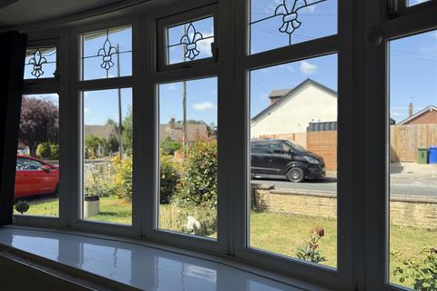 2 bedroom bungalow to rent, Ellerker Rise, Willerby