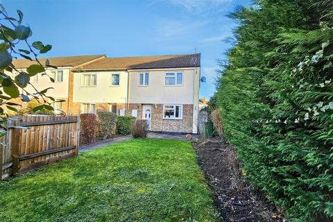 3 bedroom townhouse for sale, Knightsbridge Road, Glen Parva, Leicester