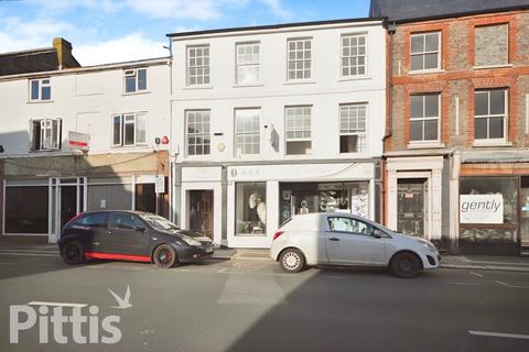 undefined, High Street Newport PO30
