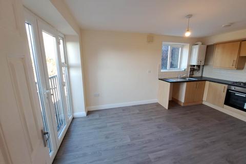 2 bedroom apartment to rent, Two Trees Lane, Denton