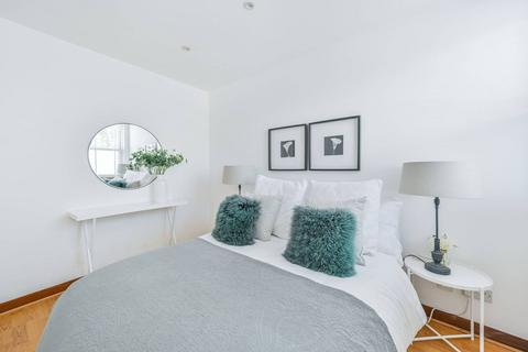 undefined, Boleyn Road, Stoke Newington, London, N16