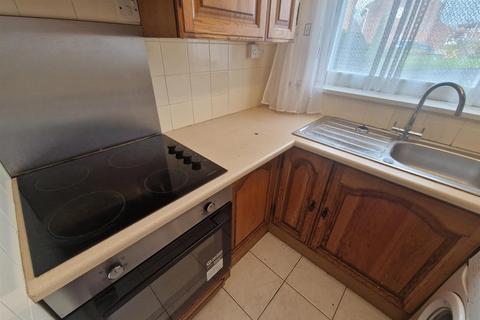 1 bedroom semi-detached house to rent, Ffordd Y Mynydd, Birchgrove, Swansea