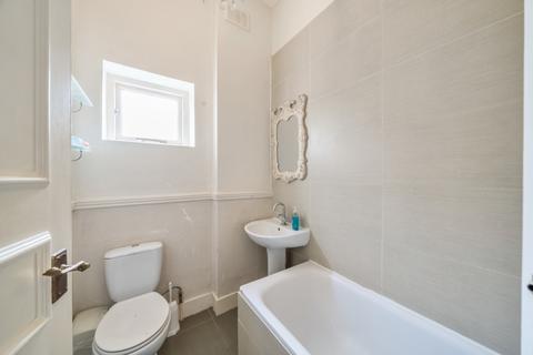 1 bedroom property to rent, Hamlet Road, London, SE19