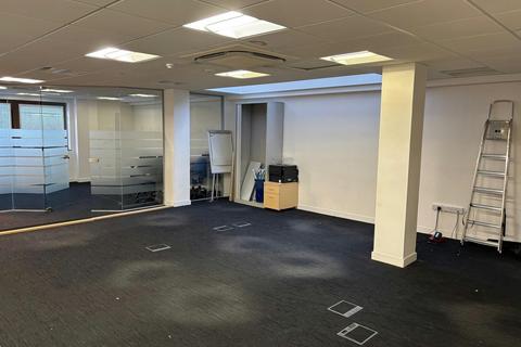 Office to rent, 53 Theobald St Borehamwood WD6 4RT