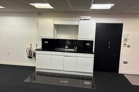 Office to rent, 53 Theobald St Borehamwood WD6 4RT