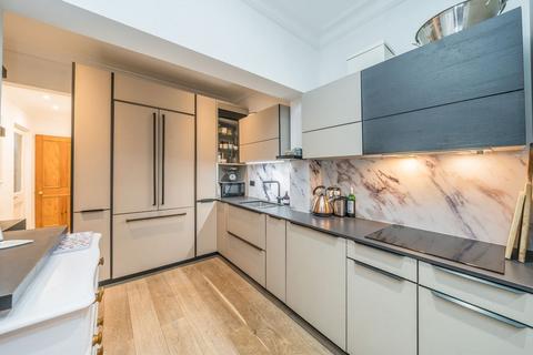 undefined, Holmes Road, Twickenham TW1