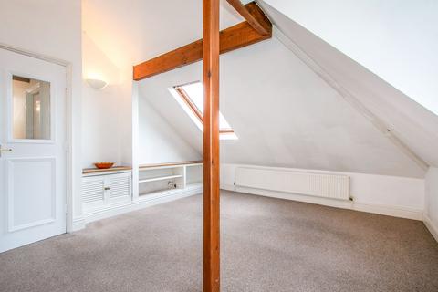 2 bedroom flat to rent, Danecourt Road, Poole, BH14