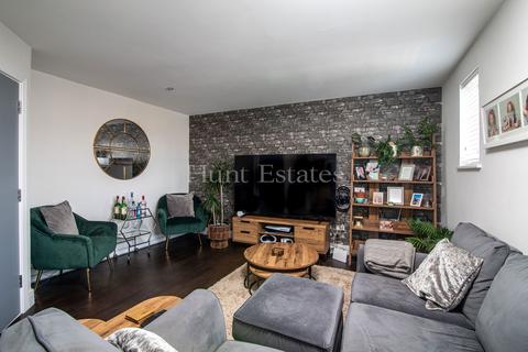 3 bedroom terraced house for sale, Maison Claire